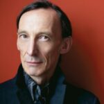 Julian Richings 4