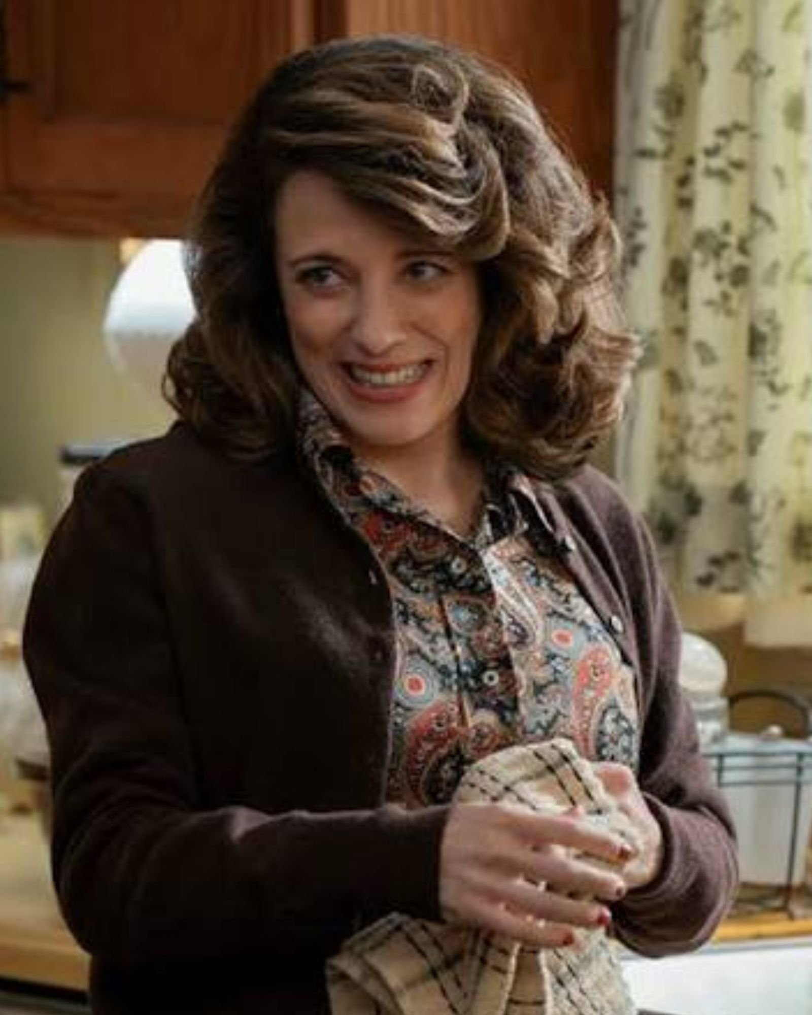 Alanna Ubach - Absentee Autograph - Image 13