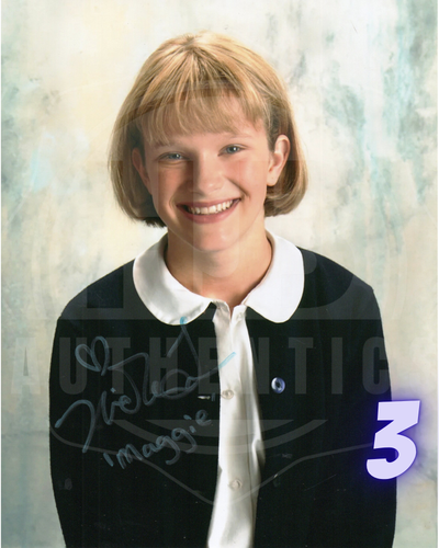 Nicholle Tom Autograph - Image 4