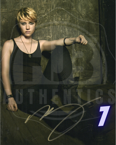 Valorie Curry Autograph - Image 8